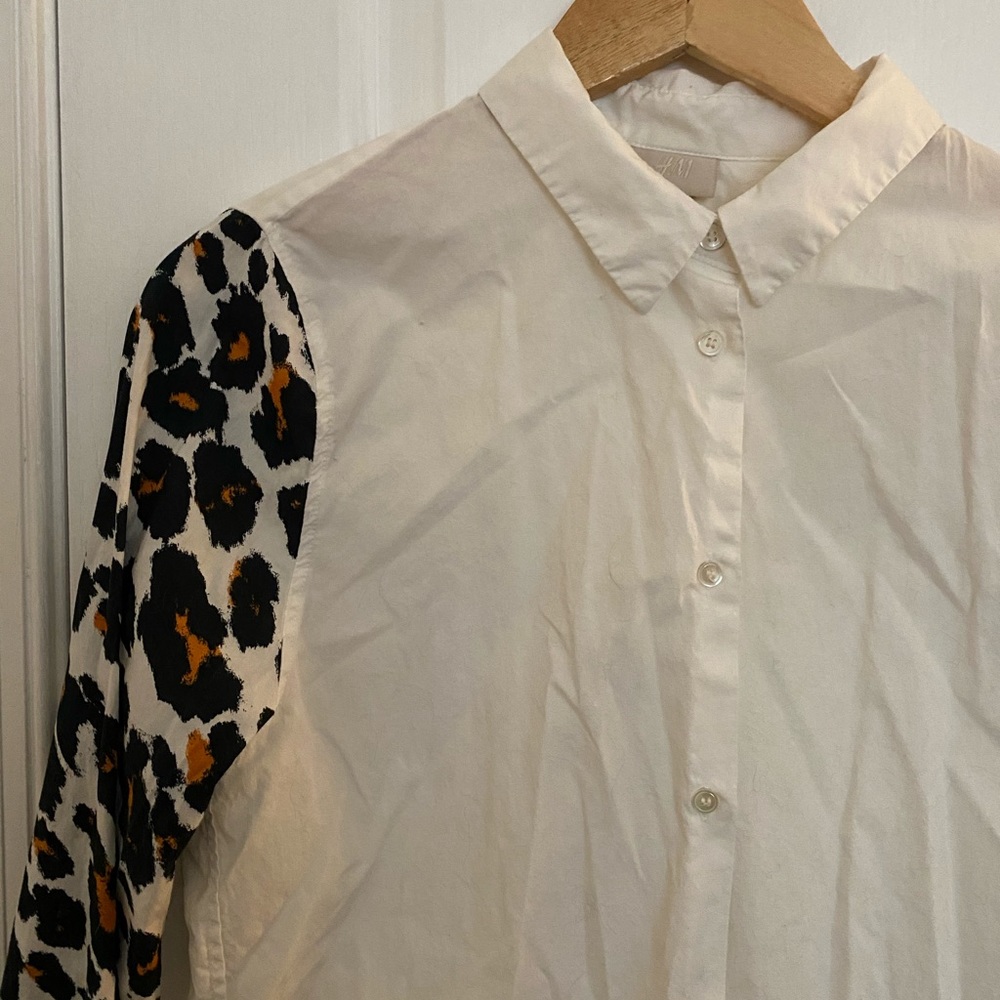 H&M Trend size 10 Leopard Sleeve Button down Shirt